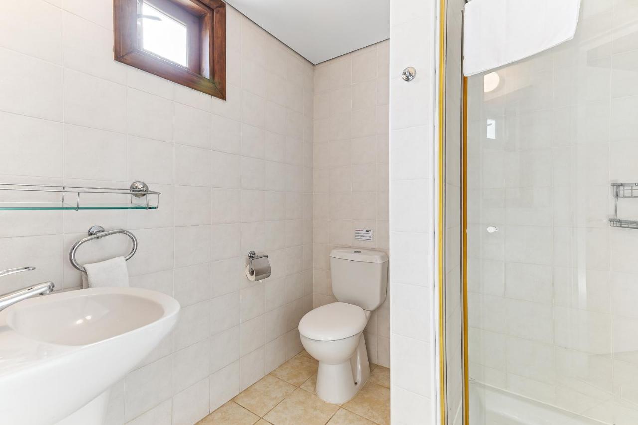 2 Bedroom Apartment Assia With Communal Pool, Aphrodite Hills Resort Куклия Экстерьер фото