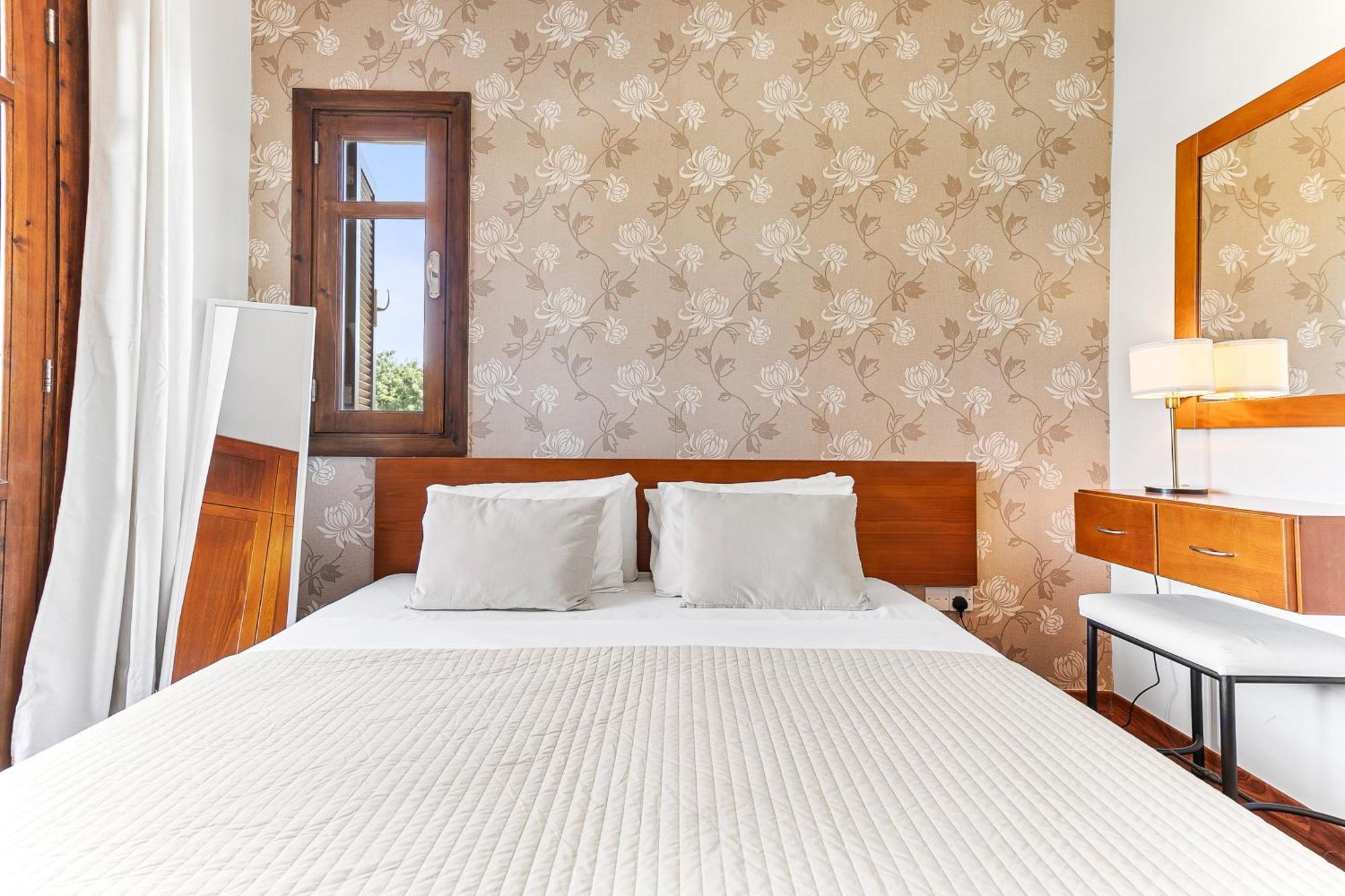 2 Bedroom Apartment Assia With Communal Pool, Aphrodite Hills Resort Куклия Экстерьер фото
